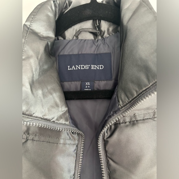 EUC- Lands’ End Puffy Vest in silver Size: XS - Picture 2 of 3
